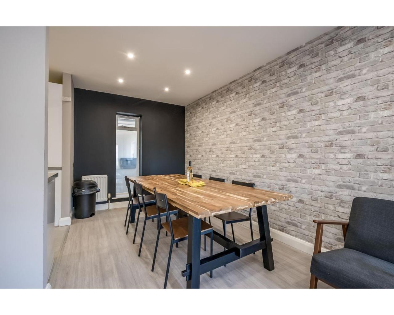 Central Belfast Apartments: Citygate Habitación foto